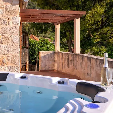 Hedera - Beautiful Stone House Hvar *