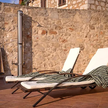 Hedera - Beautiful Stone House Hvar 别墅