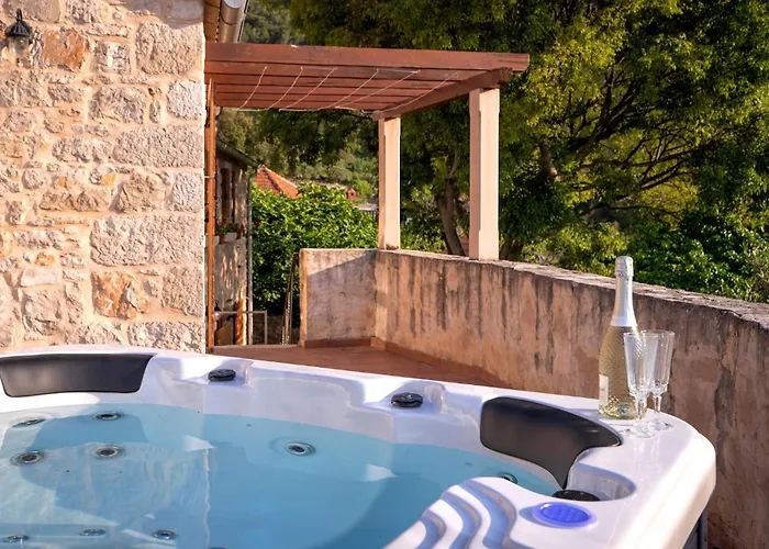 Hedera - Beautiful Stone House Hvar *