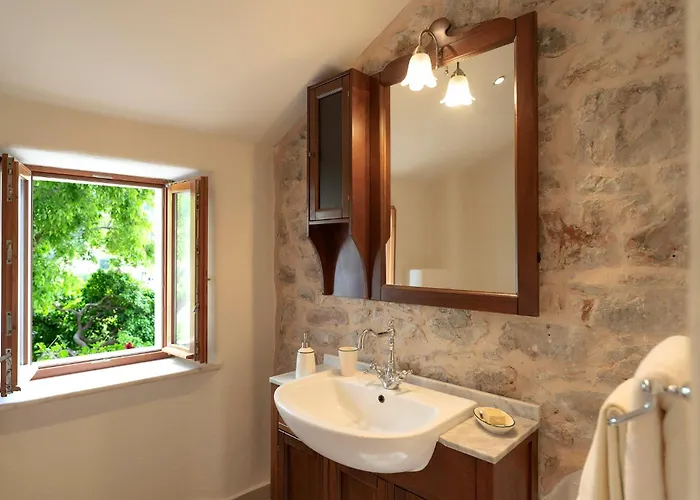 Hedera - Beautiful Stone House Hvar